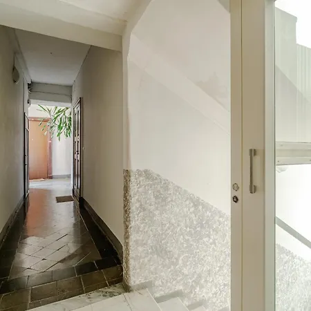 Guesthost - Piazza San Carlo Comfy X4 *