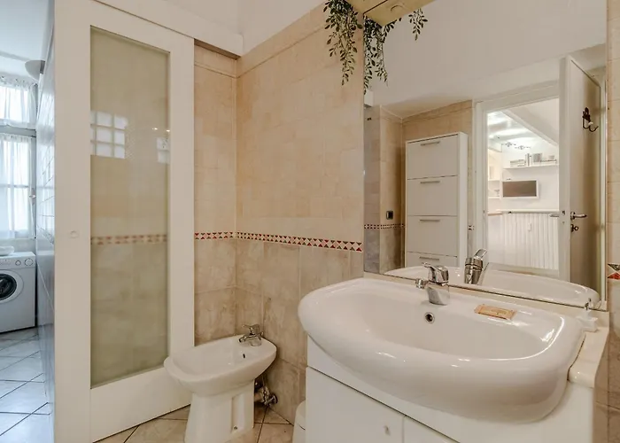 Guesthost - Piazza San Carlo Comfy X4 Apartment *
