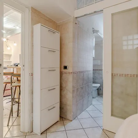 Guesthost - Piazza San Carlo Comfy X4 Апартаменты *