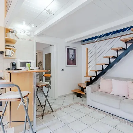 Guesthost - Piazza San Carlo Comfy X4 Апартаменты *